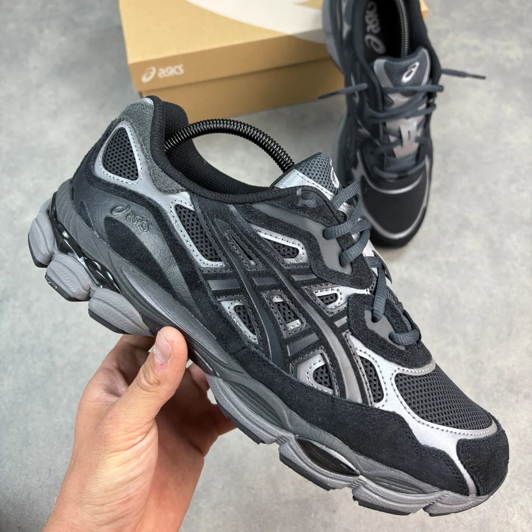 Asics Gel noir petit prix