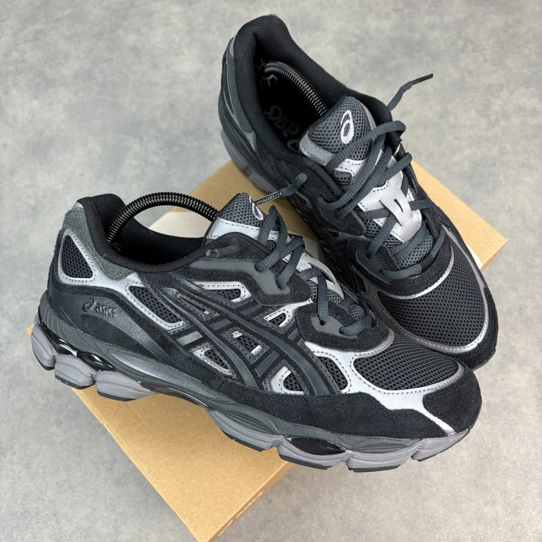 Asics noir pas cher