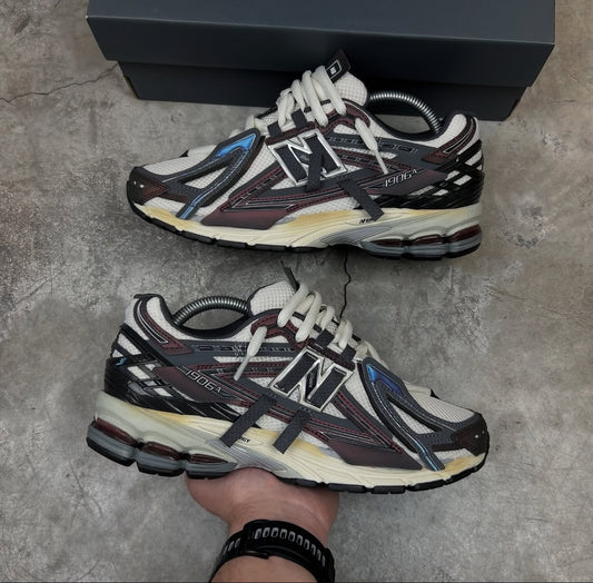 New Balance 1906A Crimson Sea Salt